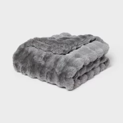 Bubble Fur Blanket - Threshold™ -Haven Home Store GUEST 38b672be 7f77 41ec a5b0 c4bffbe21684