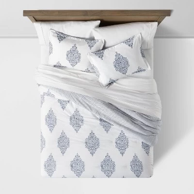 Reversible Medallion Family-Friendly Comforter & Sham Set White/Blue - Threshold™ 2 Reversible Medallion Family-Friendly Comforter & Sham Set White/Blue - Threshold™ - Image 2