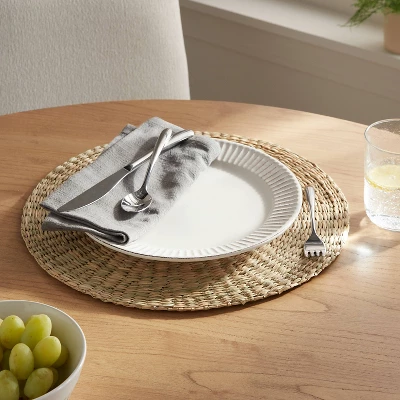 15" Round Woven Seagrass Charger Natural - Threshold™ 1 15" Round Woven Seagrass Charger Natural - Threshold™